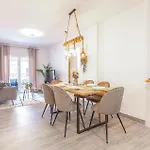 Cozy In With Swimming Pool Apartamento Torrevieja
