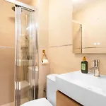 Cozy Apartment In Torrevieja With Swimming Pool Апартаменты *