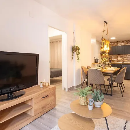 2 Bedroom Awesome In