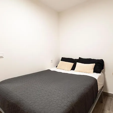 2 Bedroom Awesome In 公寓