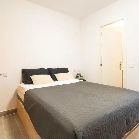 Cozy In With Swimming Pool Apartment